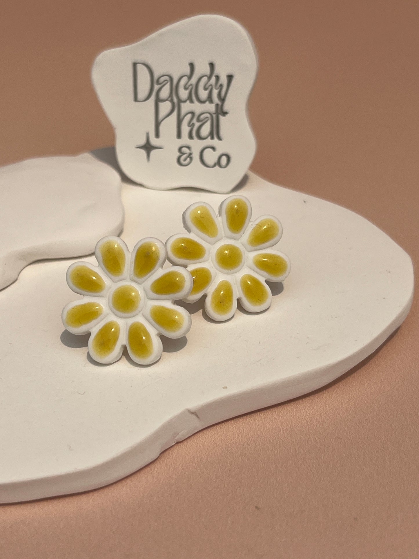 FINOLA | Daisy stud