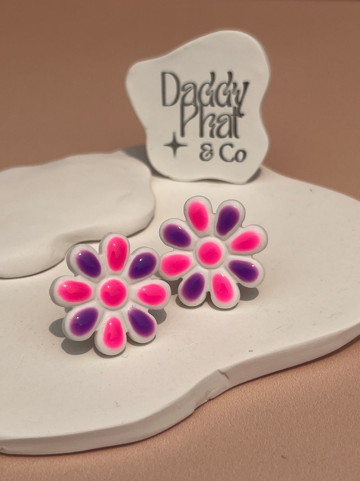 FINOLA | Daisy stud